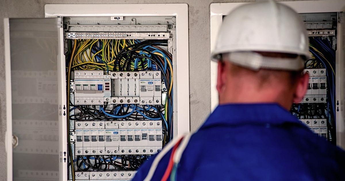 What are the opportunities of electrician training?